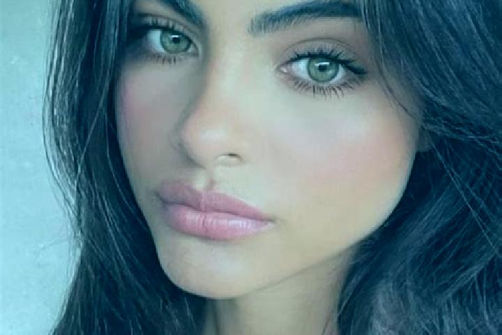 Jade, 36, a black grey-eyed indian companion based in Spandaryan. Offering Fetish, BDSM, Couples, Travel Companion. Available for incall and outcall, overnig...