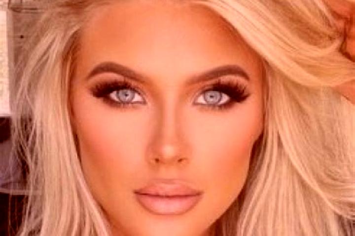Jade, 36, a platinum blonde hazel-eyed asian companion based in Machiya. Offering A-Level, CIM, Domination. Available for incall and outcall, overnight booki...