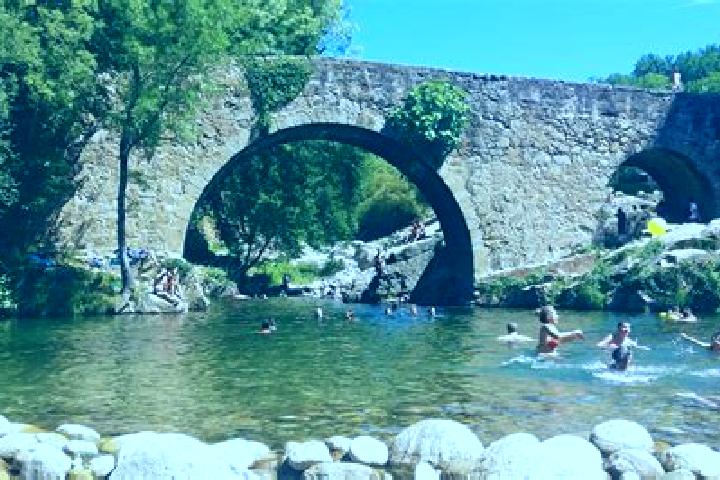 Jade, 36 — Escort in Madrigal de la Vera, Spain