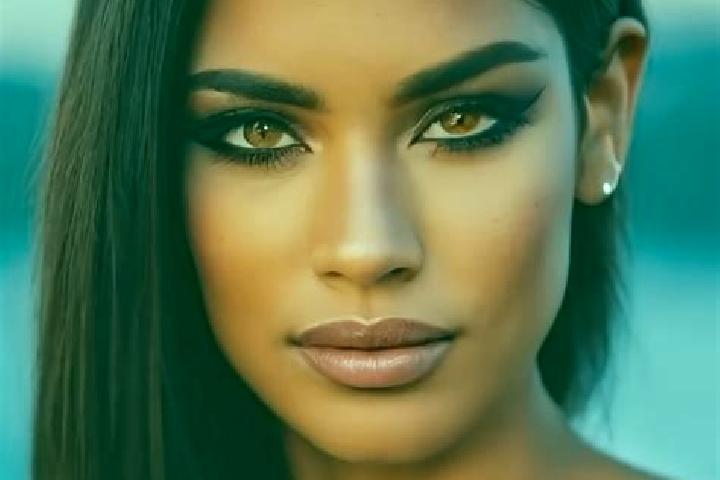 Jade, 37, a brunette dark-eyed latina companion based in Akowonjo. Offering Girlfriend Experience, A-Level, Fetish. Available for incall and outcall, overnig...