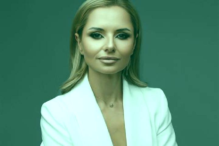 Jade, 37 — Escort in Kamyk, Poland