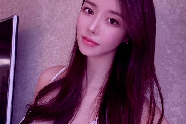 Jade, 37 — Escort in Paizhou, China
