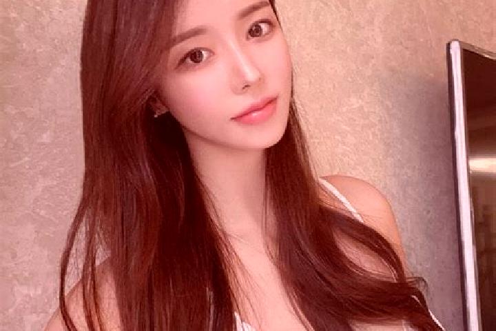 Jade, 38 — Escort in Danchang, China