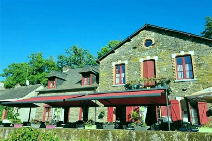 Jade, 38 — Escort in Moisdon-la-Riviere, France