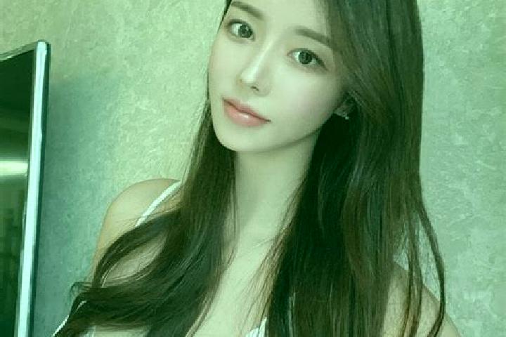 Jade, 39 — Escort in Byeollyang, South Korea