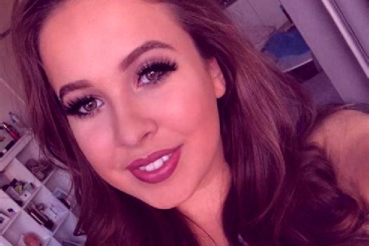 Kinsley, 20, a black brown-eyed latina companion based in Caivano. Offering CIM, BDSM, A-Level, 69. Available for incall and outcall, day and evening dates.