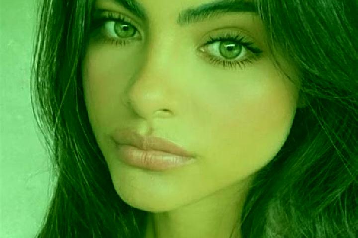 Kinsley, 20, a chestnut grey-eyed indian companion based in Konossou. Offering Tantra, GFE, Duos. Available for incall and outcall, day and evening dates.