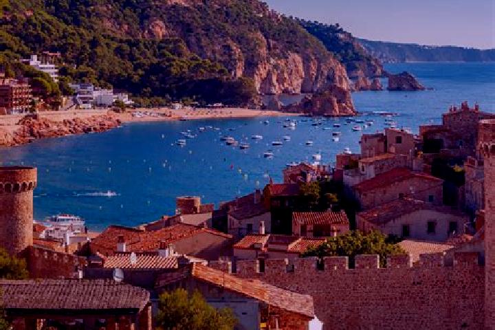 Kinsley, 20 — Escort in Becedillas, Spain