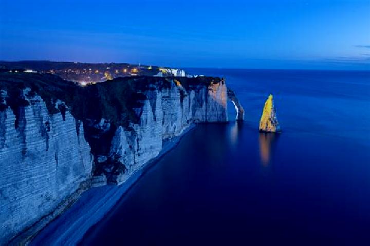 Kinsley, 20 — Escort in Etretat, France