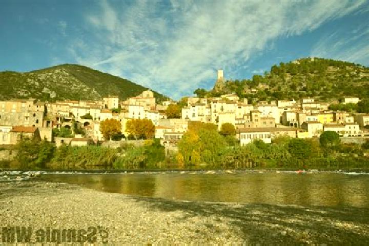 Kinsley, 20 — Escort in Roquebrun, France