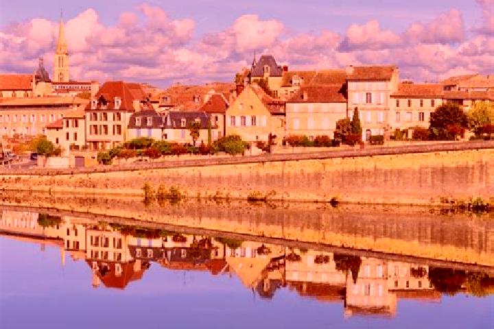 Kinsley, 21 — Escort in Bergerac, France