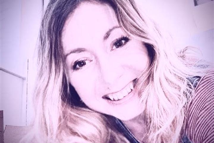 Kinsley, 21 — Escort in Cerisa, Romania