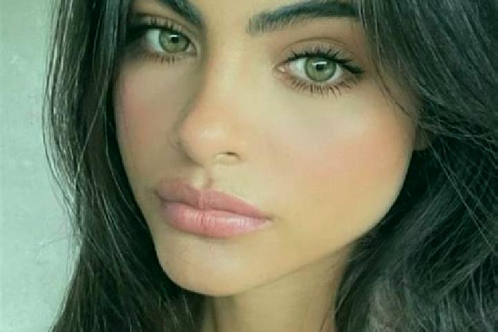 Kinsley, 22, a brunette green-eyed middle eastern companion based in Suratgarh. Offering GFE, Erotic Massage, Travel Companion. Available for incall and outc...