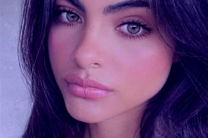 Kinsley, 22, a dark blonde hazel-eyed european companion based in Levadivka. Offering Tantra, Roleplay, 69. Available for incall and outcall, day and evening...