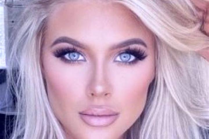 Kinsley, 22, a platinum blonde blue-eyed caribbean companion based in Union Choco. Offering Striptease, Massage, A-Level. Available for incall and outcall, o...