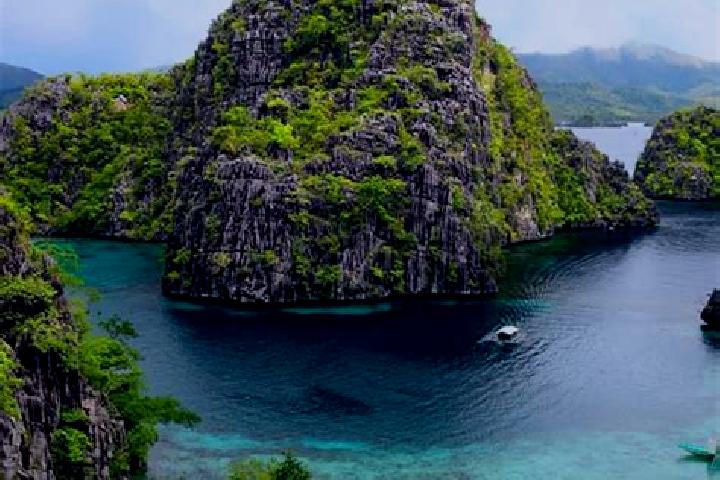 Kinsley, 22 — Escort in Chambrey, Philippines