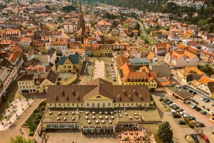 Kinsley, 23 — Escort in Dorn-Durkheim, Germany