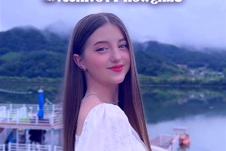 Kinsley, 23 — Escort in Yanggu, South Korea
