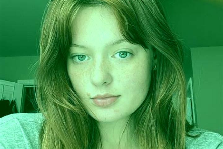 Kinsley, 24, a auburn brown-eyed mediterranean companion based in Renaison. Offering Dinner Date, OWO, CIM, 69. Available for incall and outcall, overnight b...