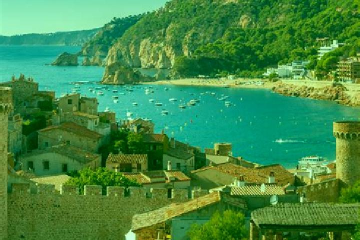 Kinsley, 24 — Escort in Alcuescar, Spain