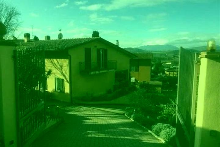 Kinsley, 24 — Escort in Ponte Felcino, Italy