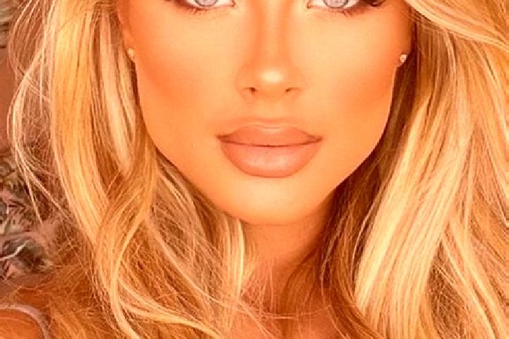 Kinsley, 25, a blonde blue-eyed latina companion based in Cradock. Offering Travel Companion, Party Girl, BDSM. Available for incall and outcall, overnight b...