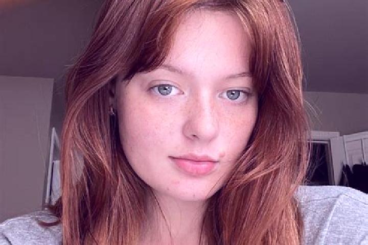 Kinsley, 25, a red blue-eyed caucasian companion based in San Simon. Offering Dinner Date, Prostate Massage, Tantra, Couples. Available for incall and outcal...