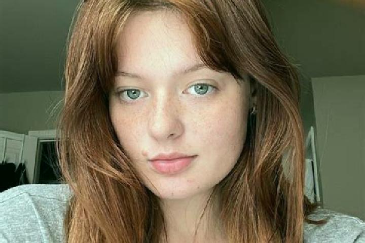 Kinsley, 25, a red brown-eyed european companion based in Montceau-les-Mines. Offering Couples, Duos, Party Girl. Available for incall and outcall, overnight...