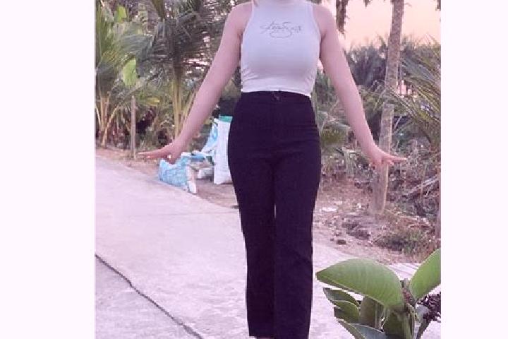 Kinsley, 25 — Escort in Giong Rieng, Vietnam