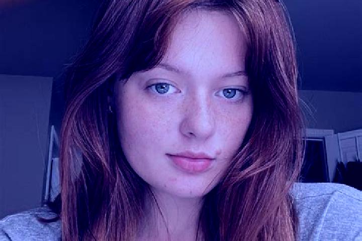 Kinsley, 26, a auburn brown-eyed caucasian companion based in Baldone. Offering GFE, Overnight, Travel Companion, Deep French Kissing. Available for incall a...