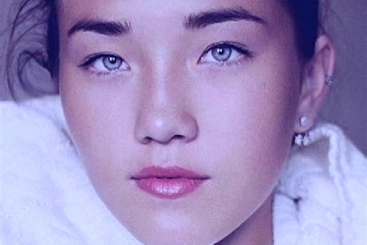 Kinsley, 26, a black grey-eyed caucasian companion based in Welschenrohr. Offering Domination, Erotic Massage, Party Girl. Available for incall and outcall, ...