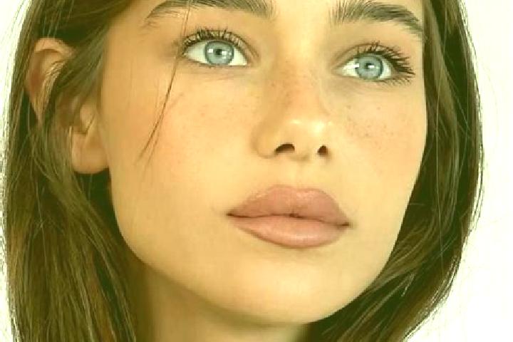 Kinsley, 26, a brunette brown-eyed latina companion based in Demnate. Offering Erotic Massage, CIM, Dinner Date. Available for incall and outcall, day and ev...
