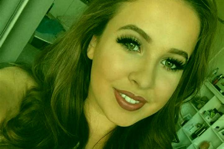 Kinsley, 26, a brunette grey-eyed indian companion based in Aktepe. Offering Striptease, Duos, Massage. Available for incall and outcall, overnight bookings ...