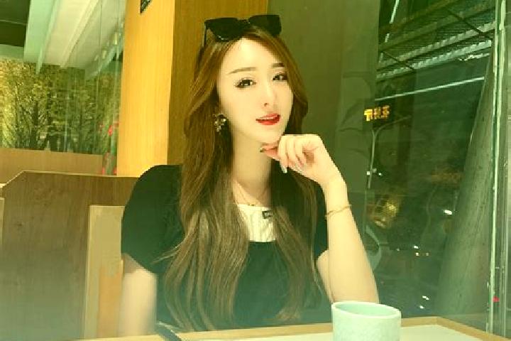 Kinsley, 26 — Escort in Shataping, China