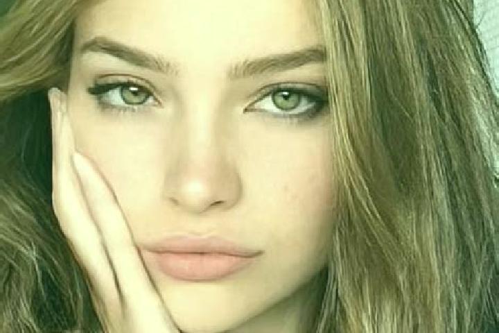 Kinsley, 27, a dark blonde hazel-eyed slavic companion based in Bellevue. Offering Girlfriend Experience, 69, Couples, Dinner Date. Available for incall and ...