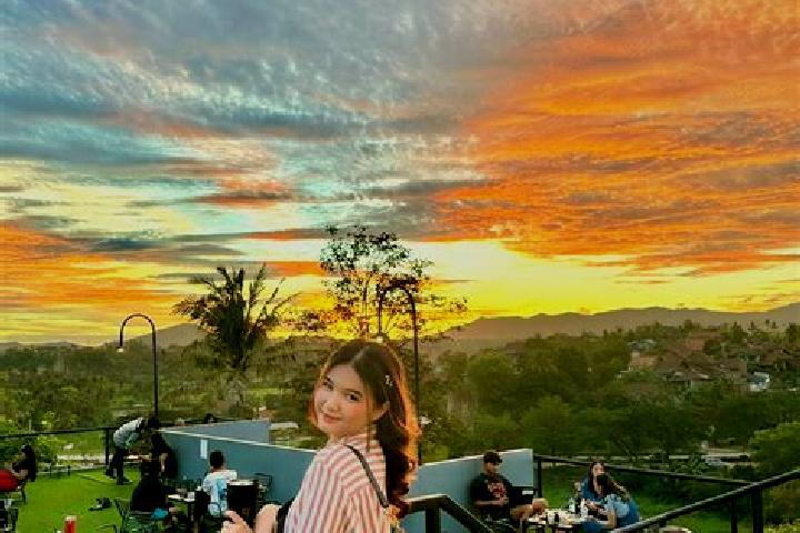Kinsley, 27 — Escort in Keboncau, Indonesia