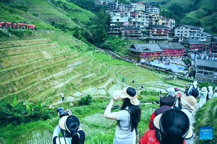 Kinsley, 27 — Escort in Longsheng, China