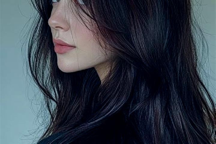 Kinsley, 28, a auburn brown-eyed european companion based in Molau. Offering Tantra, Domination, Fetish, Roleplay, Erotic Massage. Available for incall and o...