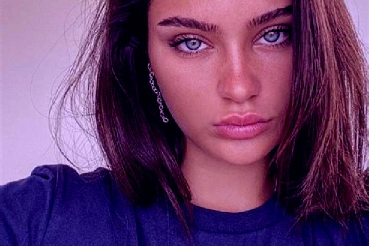 Kinsley, 28, a brunette dark-eyed slavic companion based in Delegan. Offering Travel Companion, Tantra, Deep French Kissing, Couples. Available for incall an...