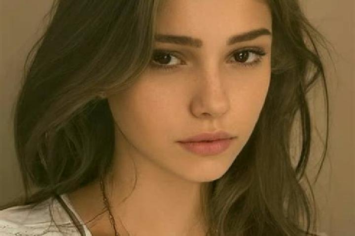 Kinsley, 28, a chestnut grey-eyed slavic companion based in Harbatpur. Offering Deep French Kissing, GFE, Fetish, Couples, Girlfriend Experience. Available f...