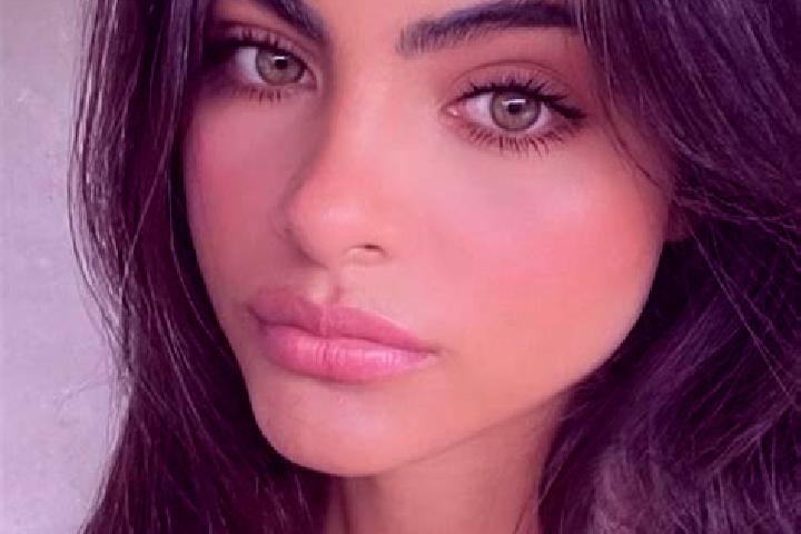 Kinsley, 29, a brunette green-eyed middle eastern companion based in Moita Bonita. Offering OWO, Travel Companion, Couples. Available for incall and outcall,...