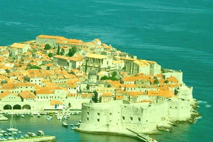 Kinsley, 29 — Escort in Jurdani, Croatia
