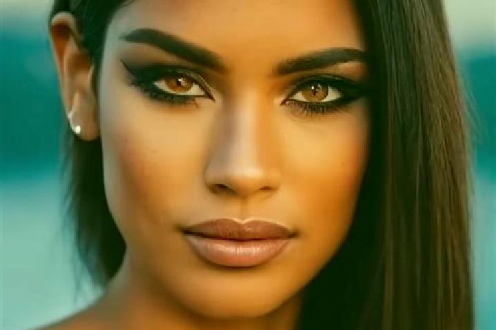 Kinsley, 30, a blonde hazel-eyed latina companion based in Ashill. Offering Overnight, Deep French Kissing, Dinner Date. Available for incall and outcall, da...