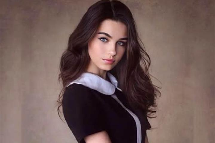 Kinsley, 30, a brunette amber-eyed slavic companion based in Mixquitepec. Offering OWO, 69, Fetish. Available for incall and outcall, overnight bookings avai...