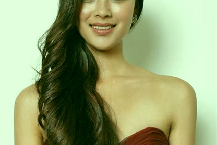 Kinsley, 30 — Escort in Shangzhi, China