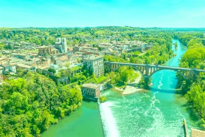 Kinsley, 31 — Escort in Rabastens, France