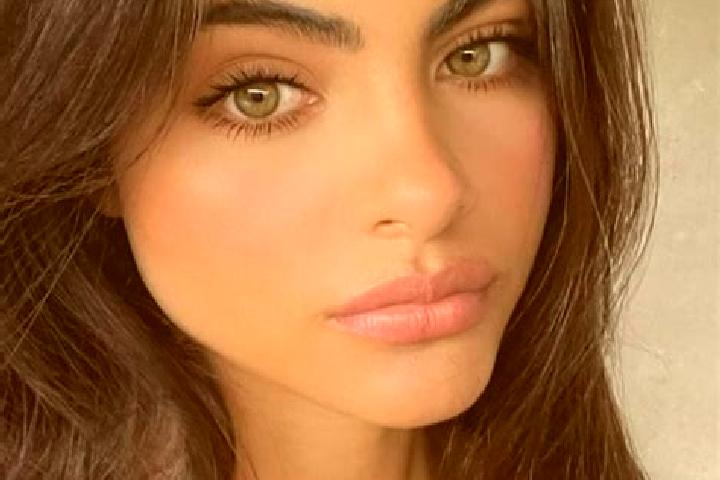 Kinsley, 32, a brunette grey-eyed indian companion based in Nieder-Gruendau. Offering Deep French Kissing, BDSM, Massage, Party Girl. Available for incall an...