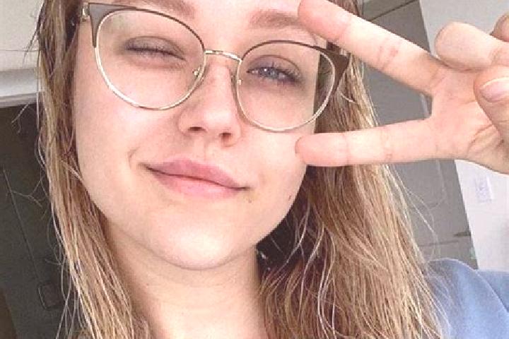 Kinsley, 33, a blonde grey-eyed asian companion based in Lakes Entrance. Offering Deep French Kissing, OWO, Prostate Massage. Available for incall and outcal...