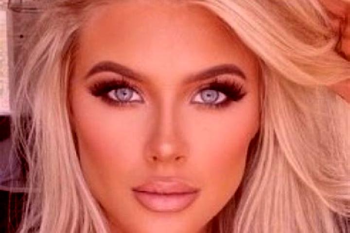 Kinsley, 33, a platinum blonde brown-eyed indian companion based in Borsborn. Offering BDSM, CIM, Striptease, Tantra. Available for incall and outcall, day a...