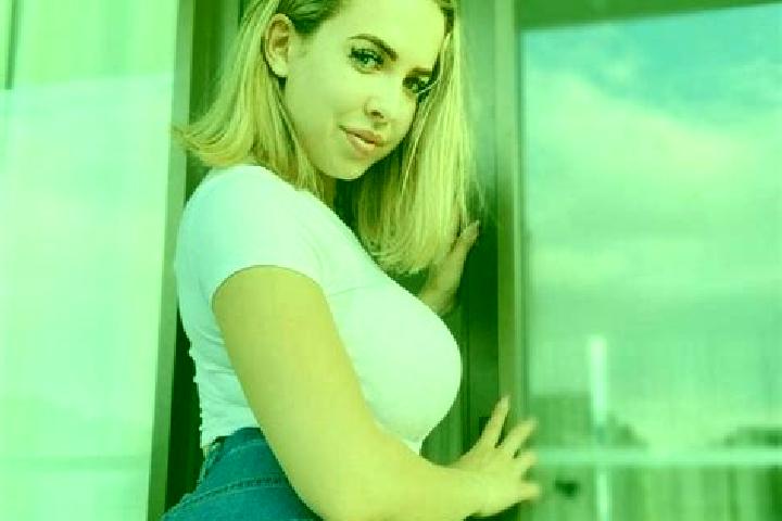 Kinsley, 34, a blonde amber-eyed ebony companion based in Santa Cruz de Bravo. Offering Couples, Roleplay. Available for incall and outcall, overnight bookin...